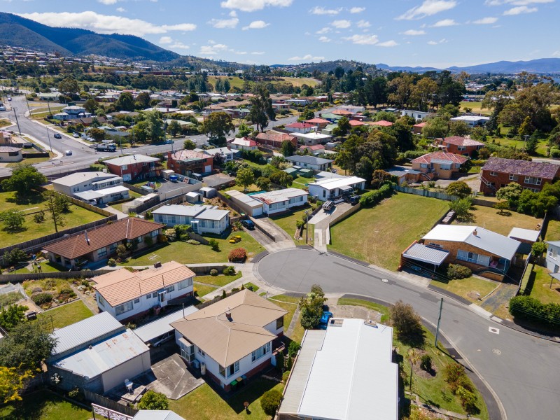 28 Connewarre Crescent, Berriedale TAS 7011