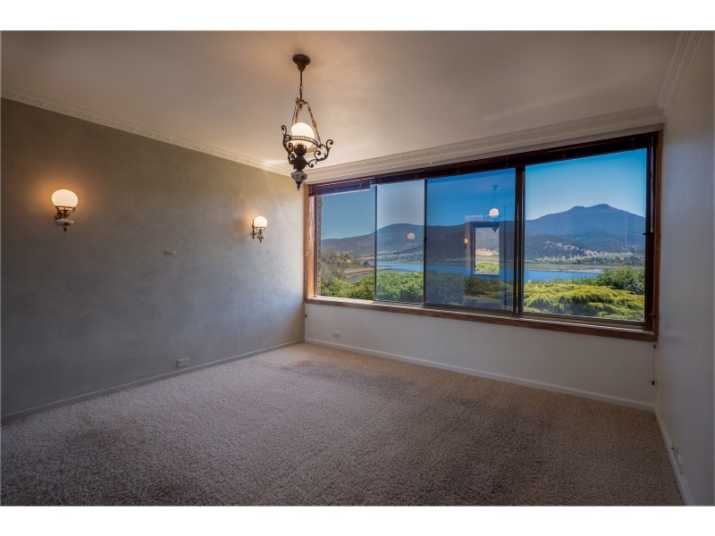 305 Lyell Highway, Granton TAS 7030