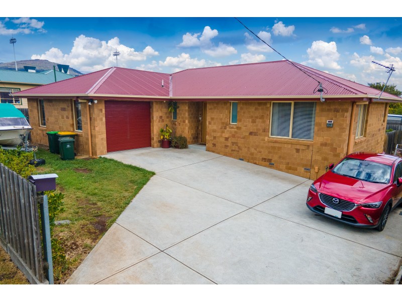 77 Edinburgh Crescent, Goodwood TAS 7010