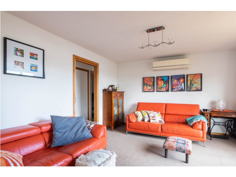 77 Edinburgh Crescent, Goodwood TAS 7010