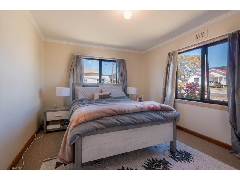 11 Keynsham Road, Claremont TAS 7011