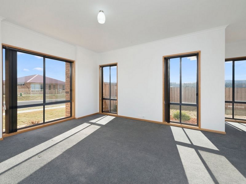 2 Haskell Place, Brighton TAS 7030