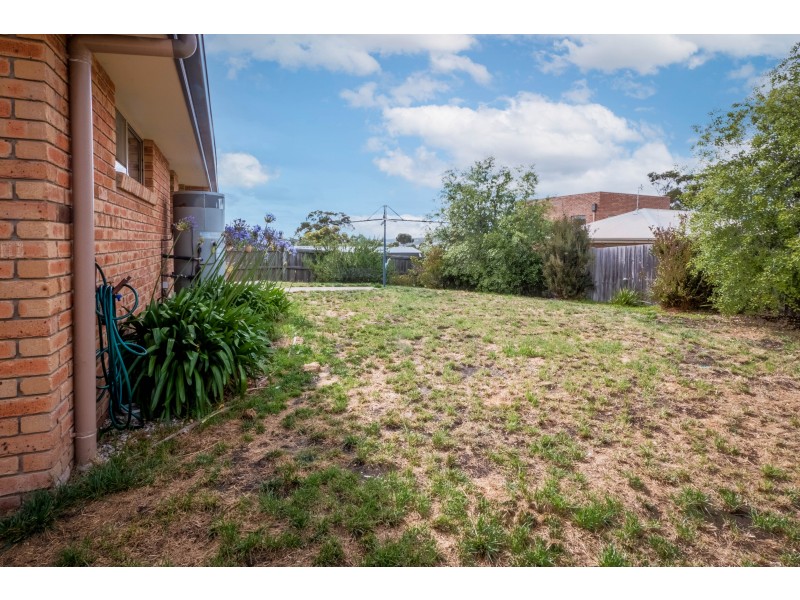 16 Emmaline Court, Rokeby TAS 7019