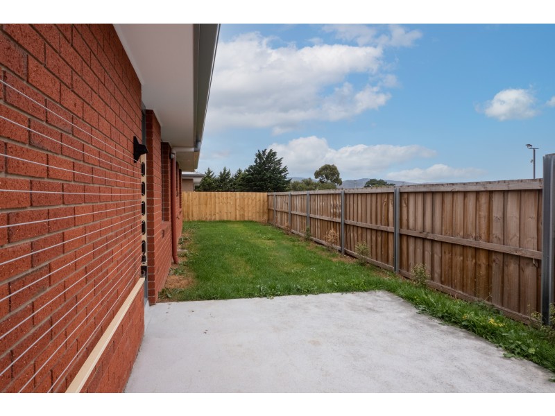 8/20 Magnolia Lane, Brighton TAS 7030