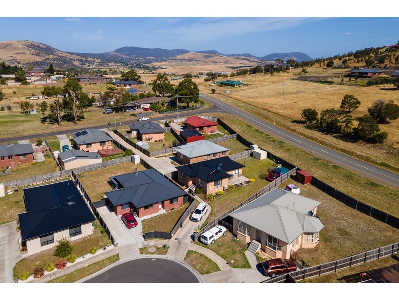 13 Collis Court, Brighton TAS 7030