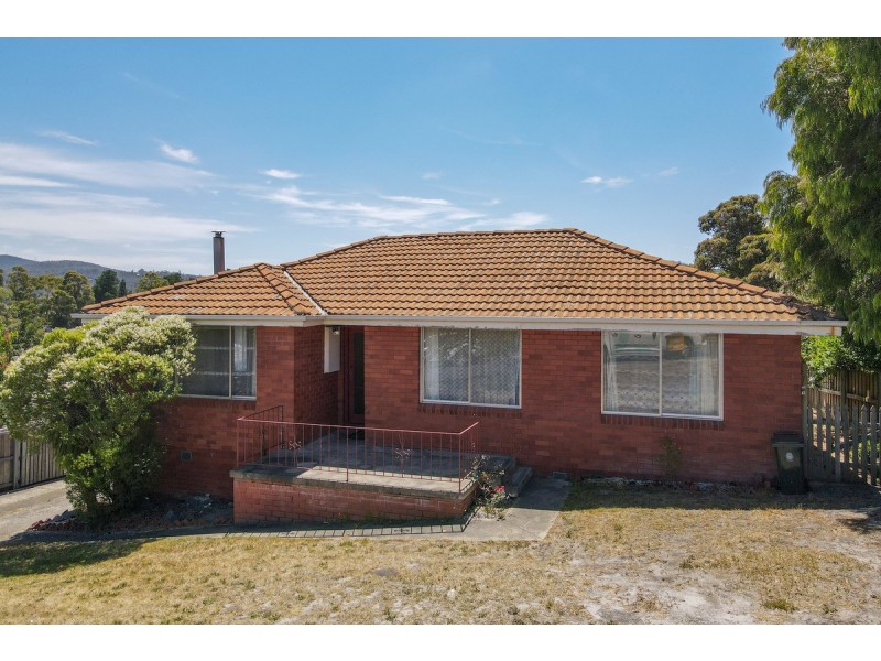 1/37 Dollery Drive, Kingston TAS 7050