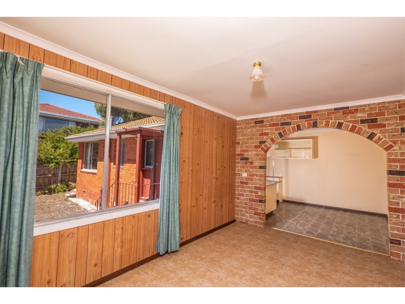 1/37 Dollery Drive, Kingston TAS 7050