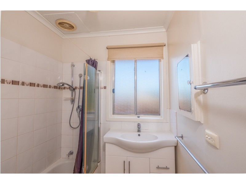 1/37 Dollery Drive, Kingston TAS 7050