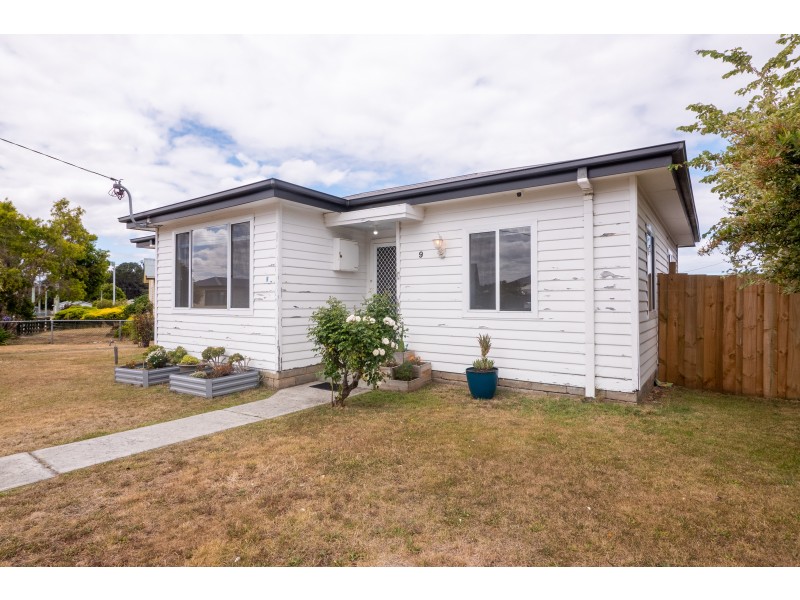 9 Seamew Street, Claremont TAS 7011