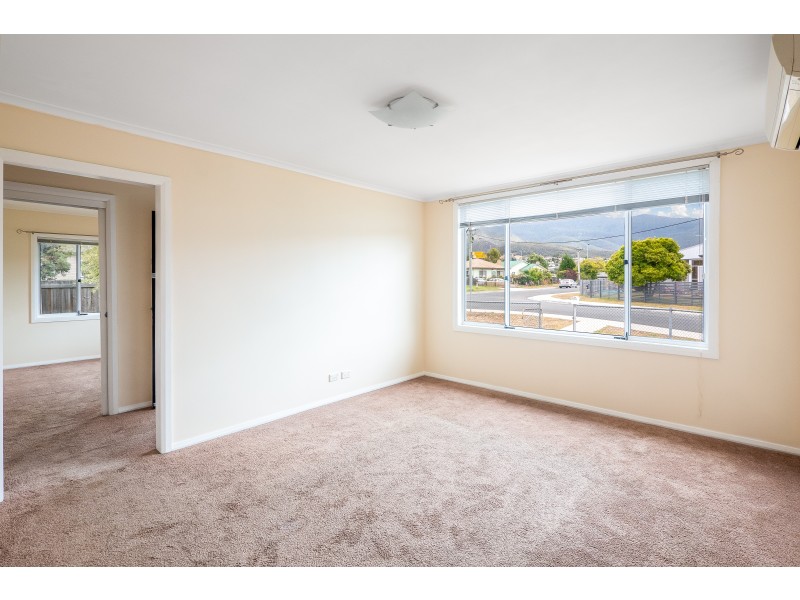 9 Seamew Street, Claremont TAS 7011