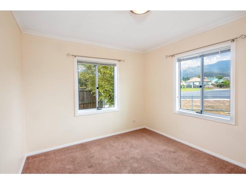 9 Seamew Street, Claremont TAS 7011