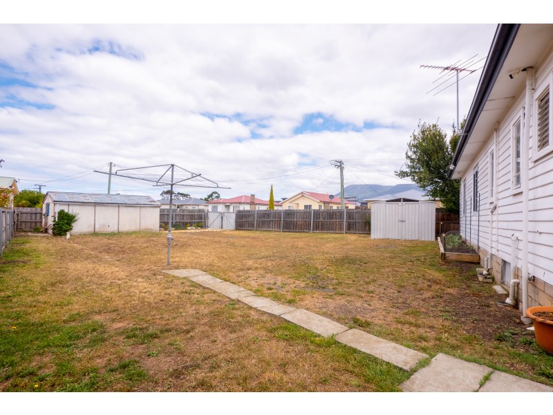 9 Seamew Street, Claremont TAS 7011