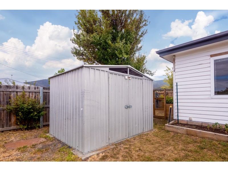 9 Seamew Street, Claremont TAS 7011