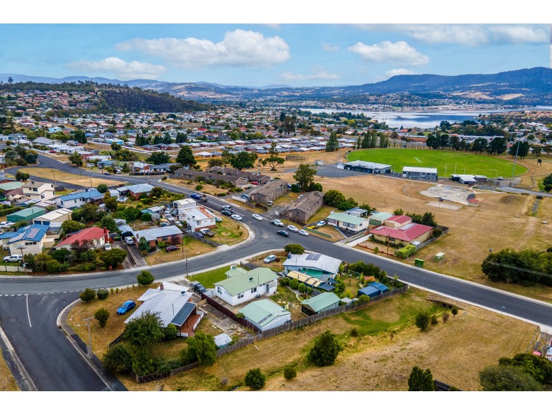 26 Esdaile Street, Claremont TAS 7011