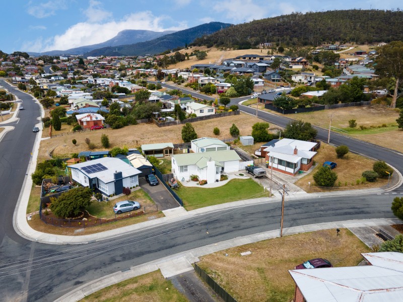 26 Esdaile Street, Claremont TAS 7011