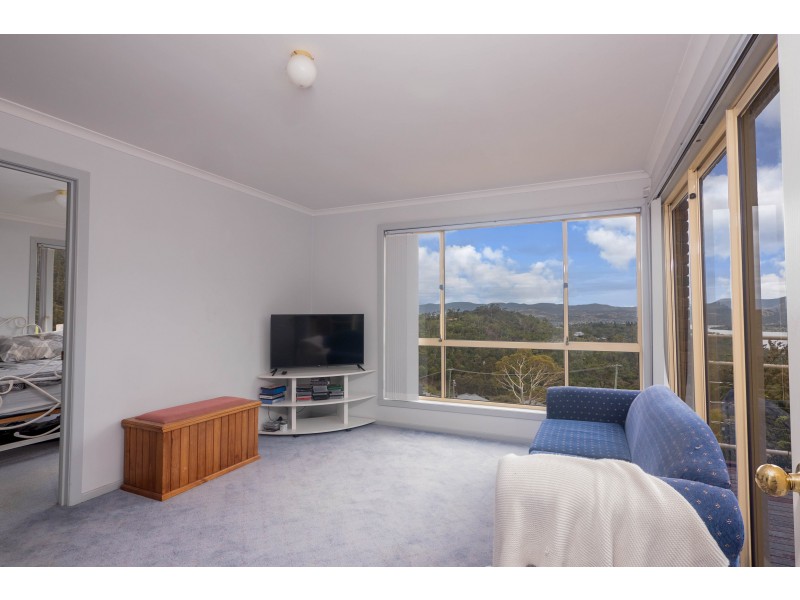 14 Nielson Drive, Montrose TAS 7010