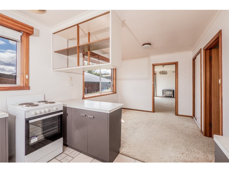 19 Newlands Avenue, Lenah Valley TAS 7008