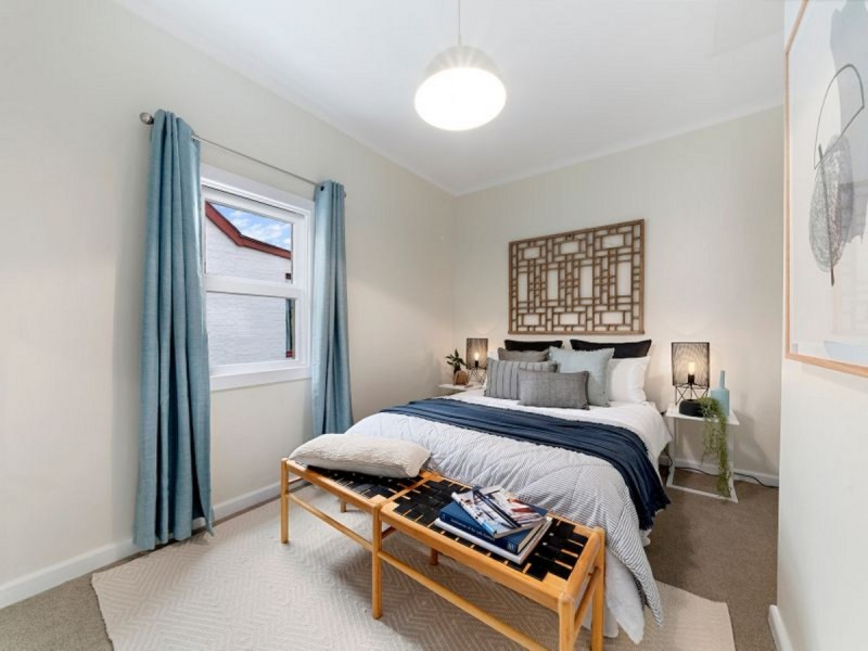 22 Risdon Road, New Town TAS 7008