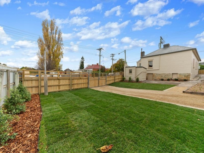 22 Risdon Road, New Town TAS 7008