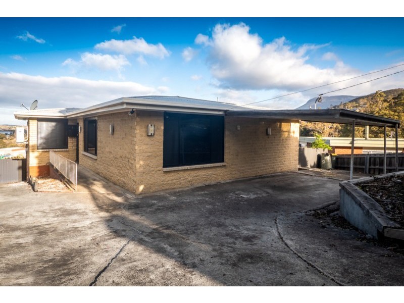 13 Kinarra Crescent, Chigwell TAS 7011