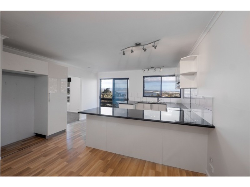 13 Kinarra Crescent, Chigwell TAS 7011