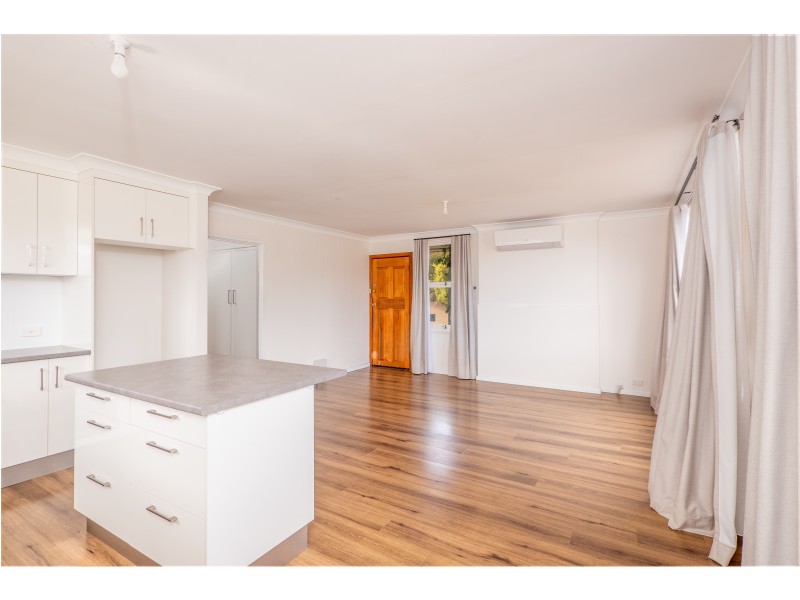 4 Centenary Crescent, Claremont TAS 7011