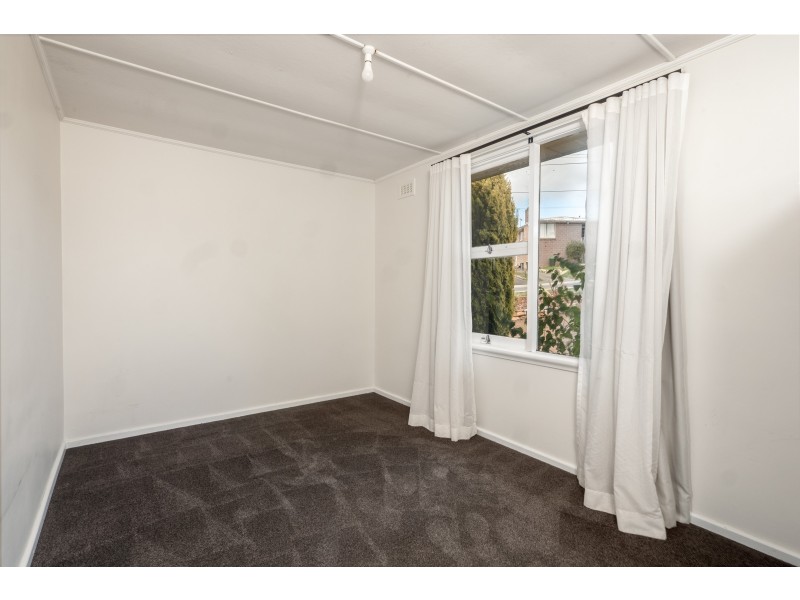 4 Centenary Crescent, Claremont TAS 7011