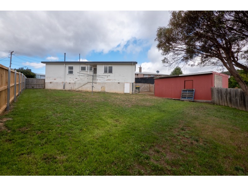 4 Centenary Crescent, Claremont TAS 7011