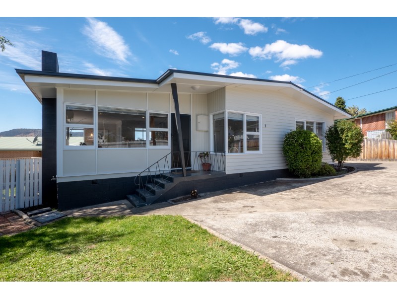 1/15 Malabar Road, Claremont TAS 7011