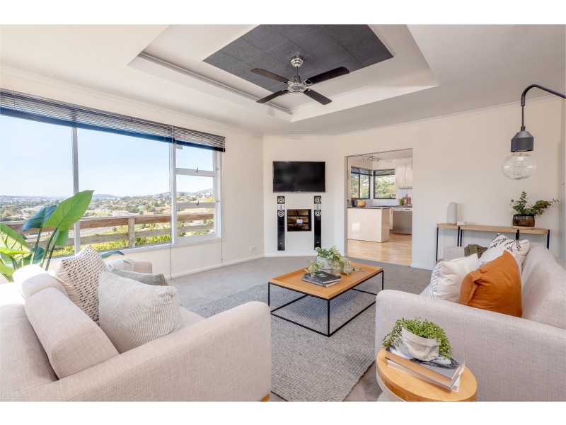 13 Kinarra Crescent, Chigwell TAS 7011
