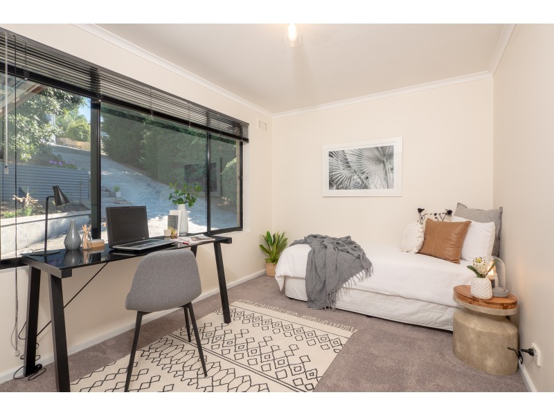13 Kinarra Crescent, Chigwell TAS 7011