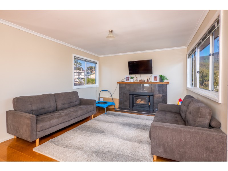 31 Centenary Crescent, Claremont TAS 7011