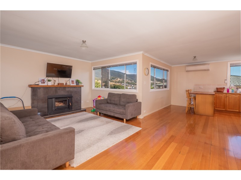 31 Centenary Crescent, Claremont TAS 7011