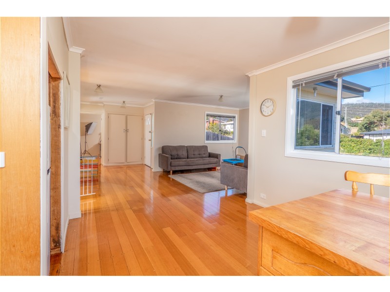 31 Centenary Crescent, Claremont TAS 7011
