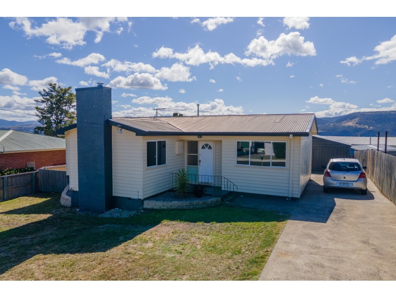 31 Centenary Crescent, Claremont TAS 7011