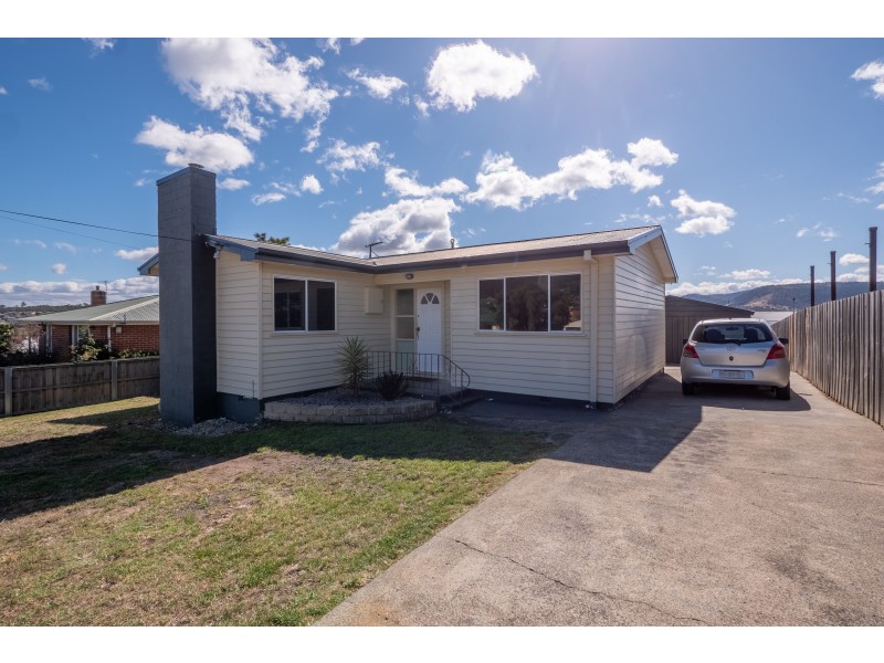 31 Centenary Crescent, Claremont TAS 7011