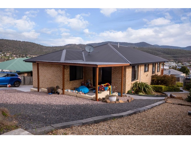 221 Back River Road, New Norfolk TAS 7140
