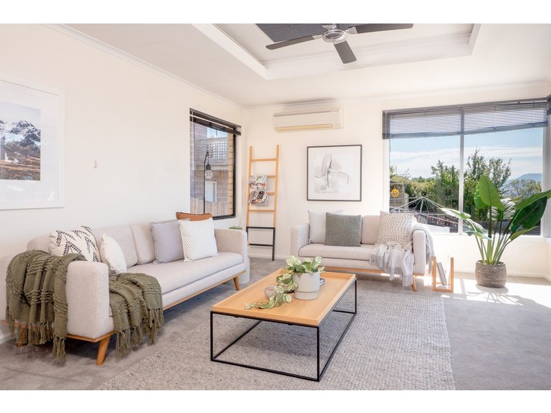 13 Kinarra Crescent, Chigwell TAS 7011