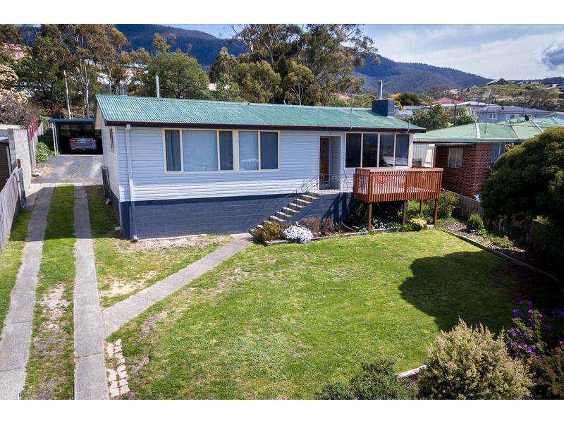 6 Esdaile Street, Claremont TAS 7011