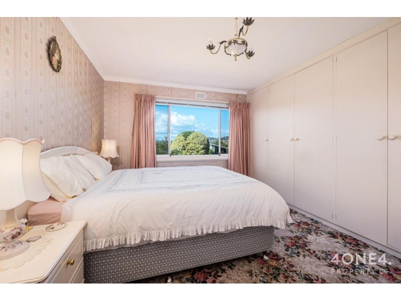 12 Huntley Street, Montrose TAS 7010