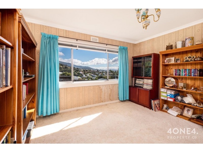 12 Huntley Street, Montrose TAS 7010