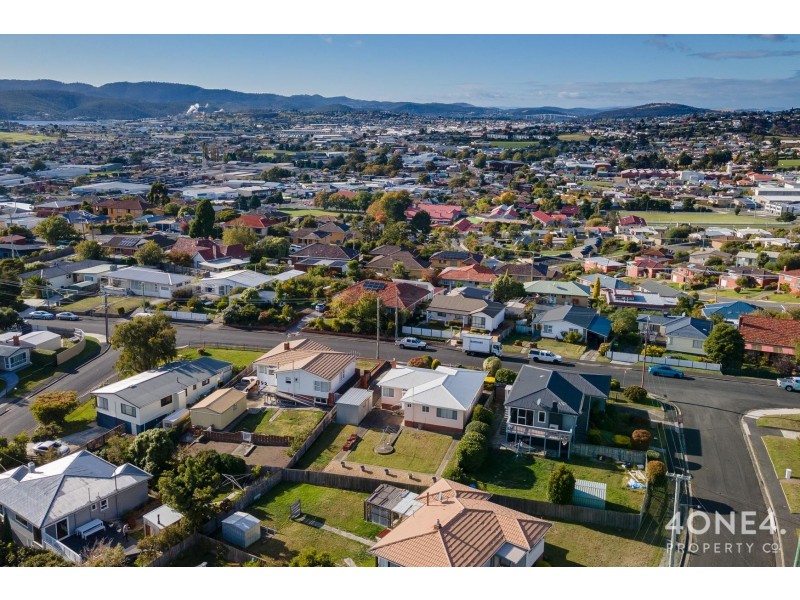 12 Huntley Street, Montrose TAS 7010