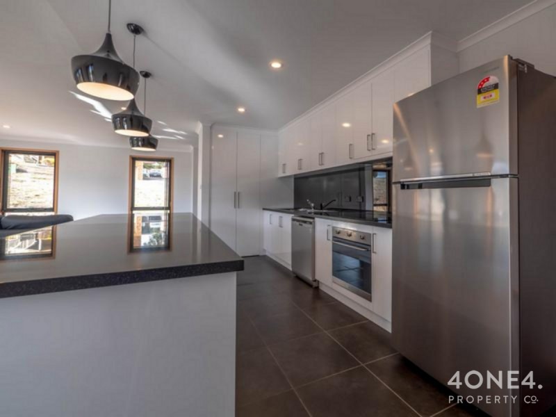 2 Baltonsborough Road, Austins Ferry TAS 7011