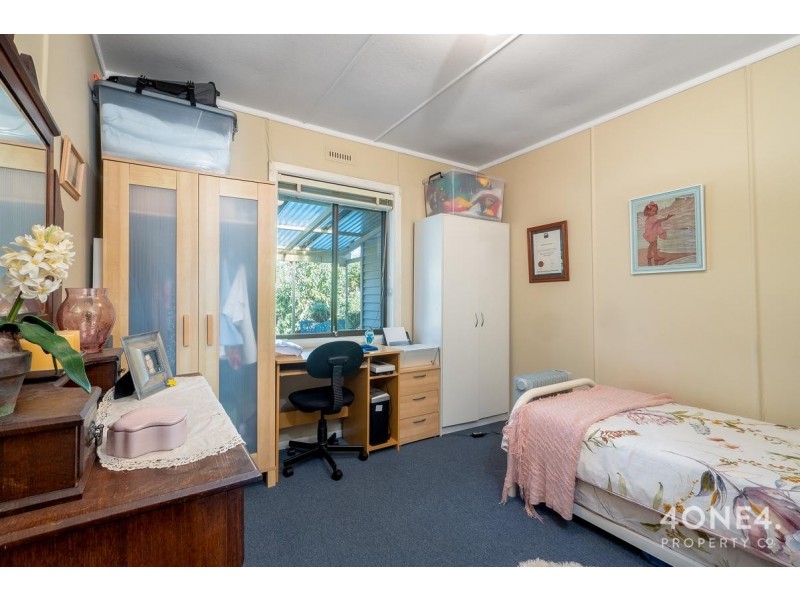 9 Curlew Parade, Claremont TAS 7011