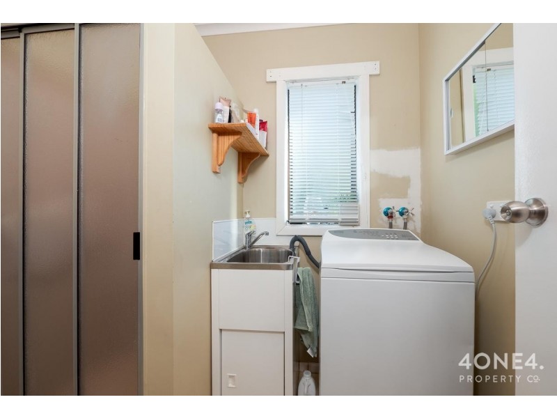 9 Curlew Parade, Claremont TAS 7011