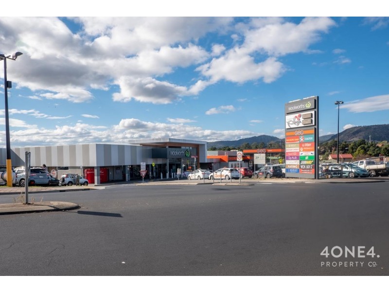 9 Curlew Parade, Claremont TAS 7011