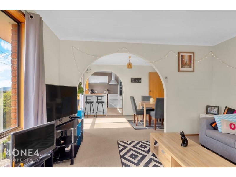 2/2 Daylesford Road, Glenorchy TAS 7010