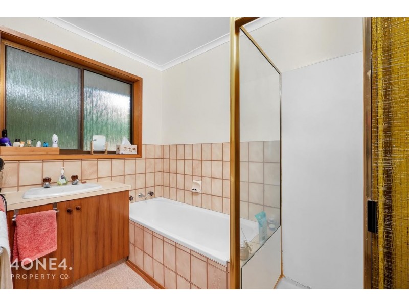 2/2 Daylesford Road, Glenorchy TAS 7010