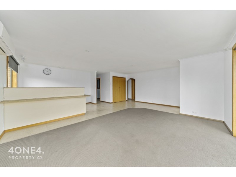 4/10 Racecourse Road, Brighton TAS 7030