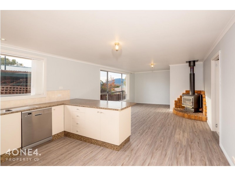 9 Cheviot Road, West Moonah TAS 7009